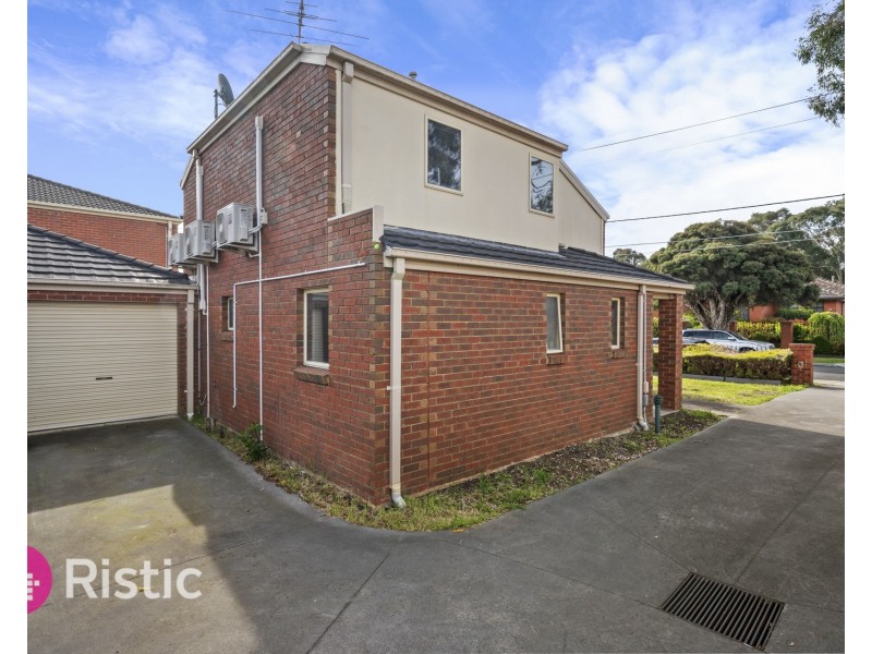 3/21 The Fairway, Kingsbury VIC 3083