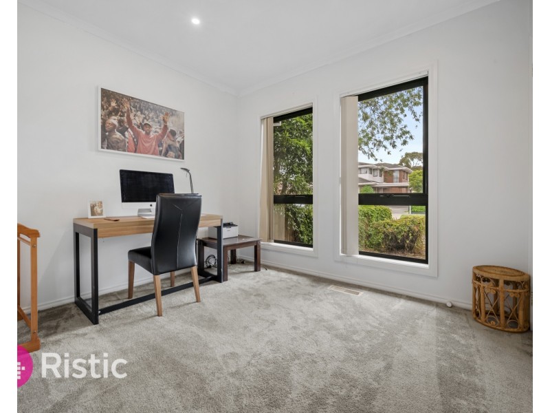 5/2 Boyle Crescent, Mill Park VIC 3082