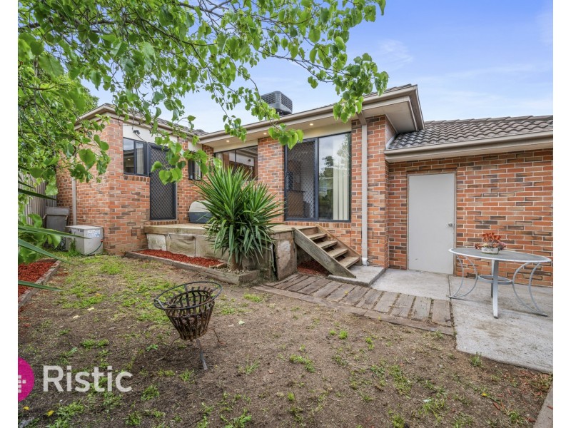 5/2 Boyle Crescent, Mill Park VIC 3082