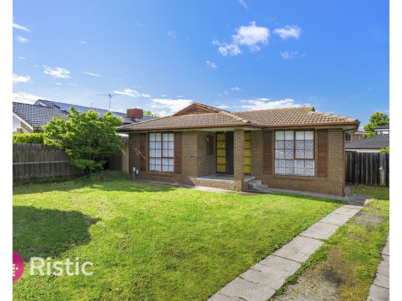 7 Madigan Crescent, Mill Park VIC 3082