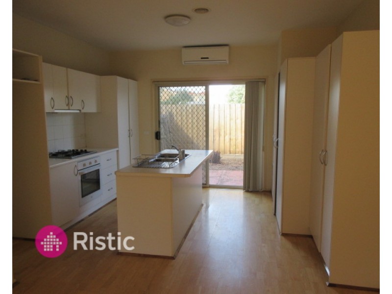 8/83 Rufus Street, Epping VIC 3076