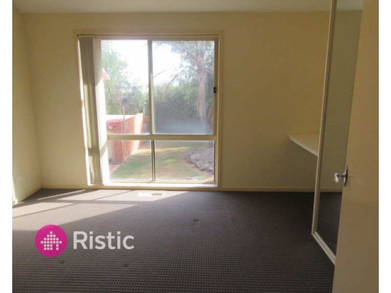 8/83 Rufus Street, Epping VIC 3076
