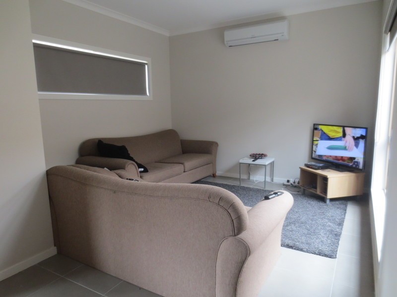 42 Saxony Drive, Epping VIC 3076
