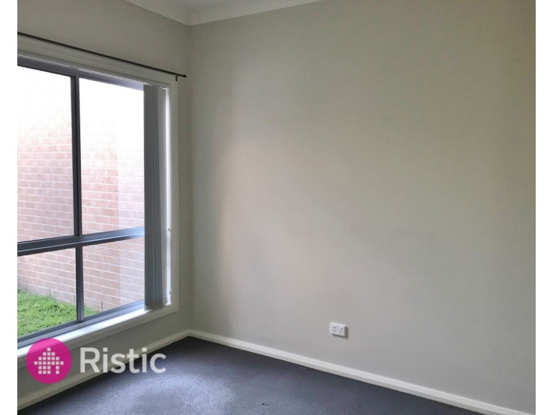 2 Deliza Walk, South Morang VIC 3752