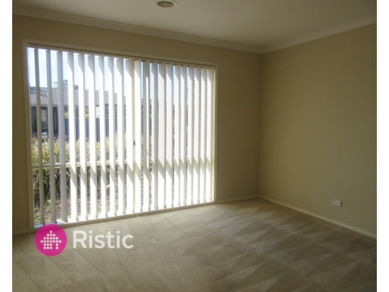 2 Province Grove, Doreen VIC 3754