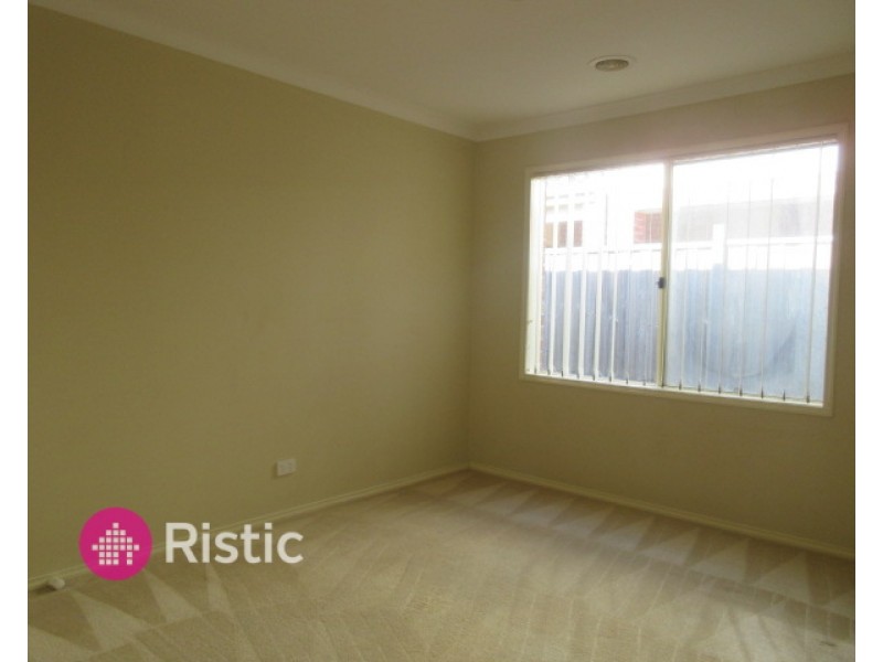 2 Province Grove, Doreen VIC 3754