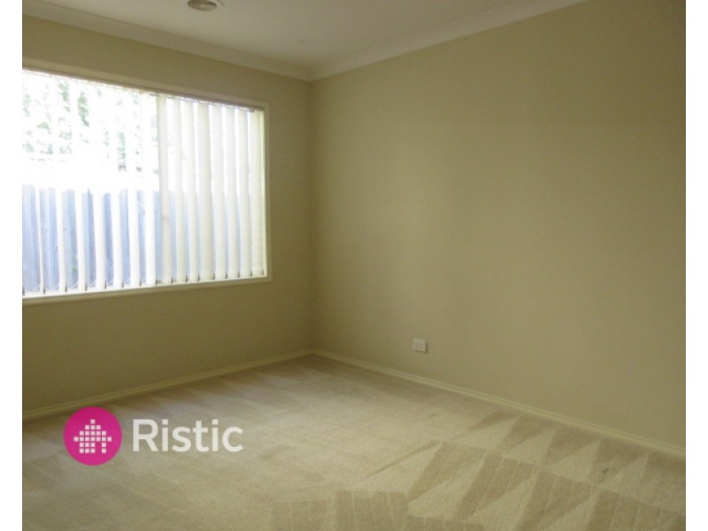 2 Province Grove, Doreen VIC 3754