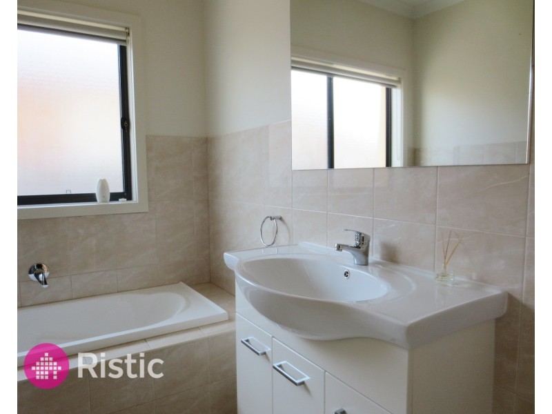 45 Kay Avenue, Lalor VIC 3075