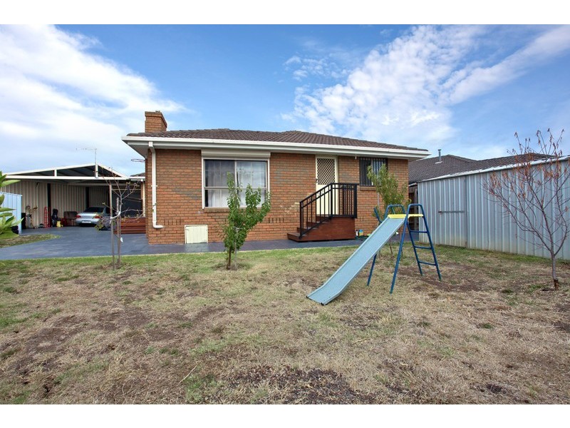 14 Henry Cable Court, Mill Park VIC 3082