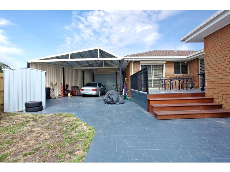 14 Henry Cable Court, Mill Park VIC 3082