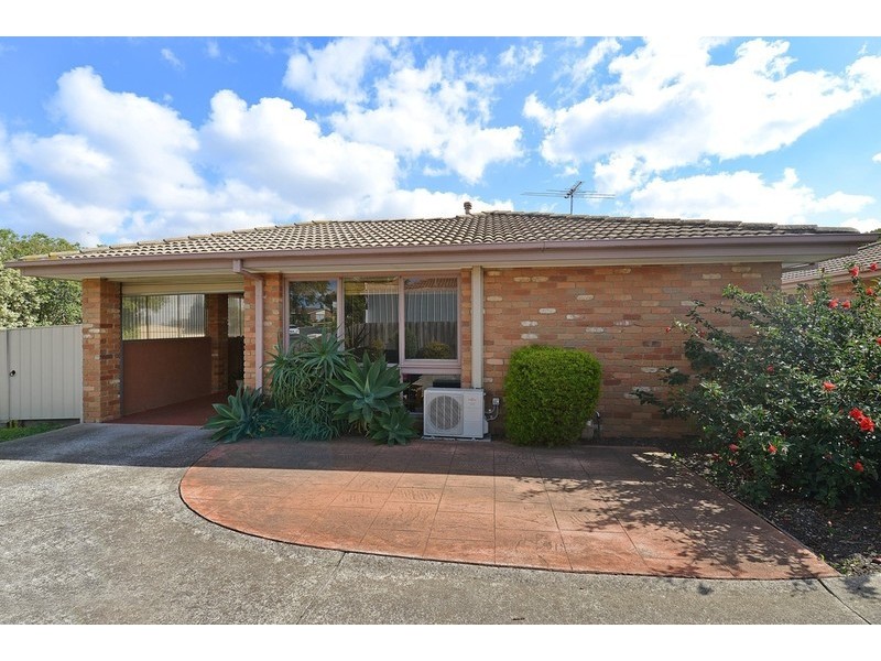 1/7 Clifford Close, Mill Park VIC 3082