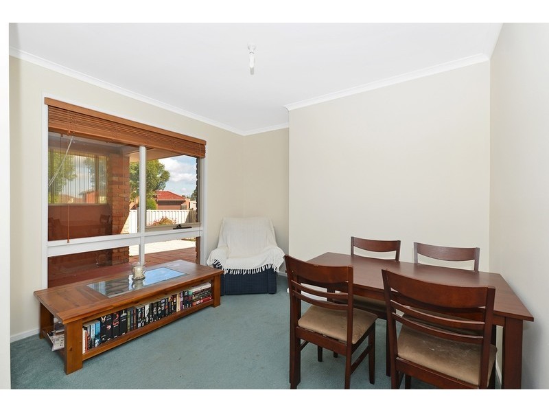1/7 Clifford Close, Mill Park VIC 3082