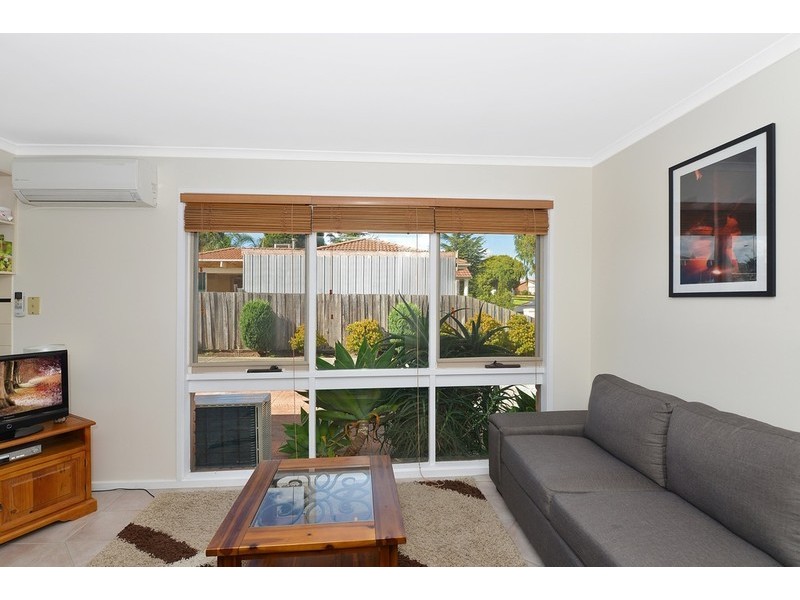 1/7 Clifford Close, Mill Park VIC 3082