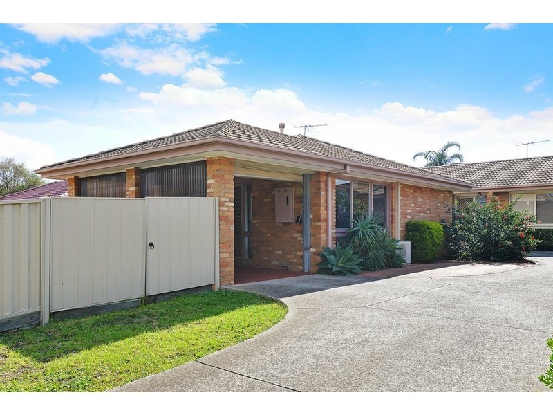 1/7 Clifford Close, Mill Park VIC 3082