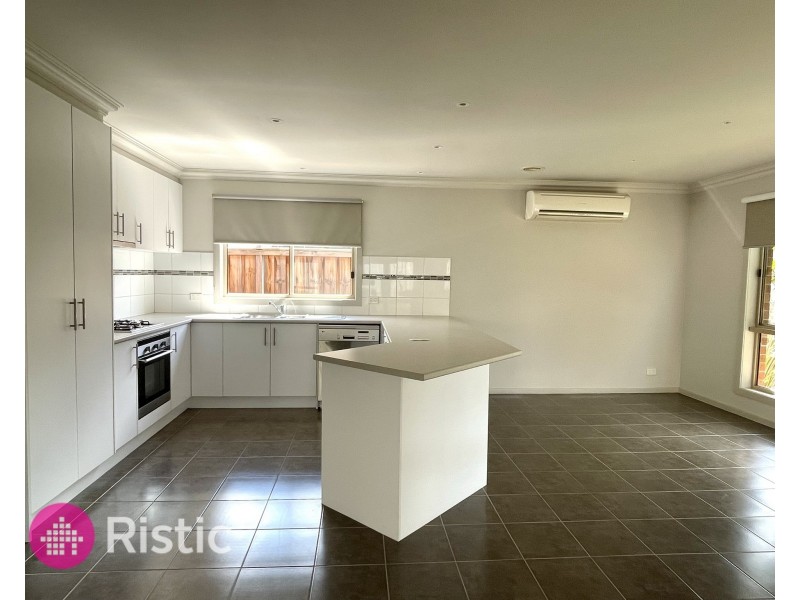 14 Breenview Place, Doreen VIC 3754