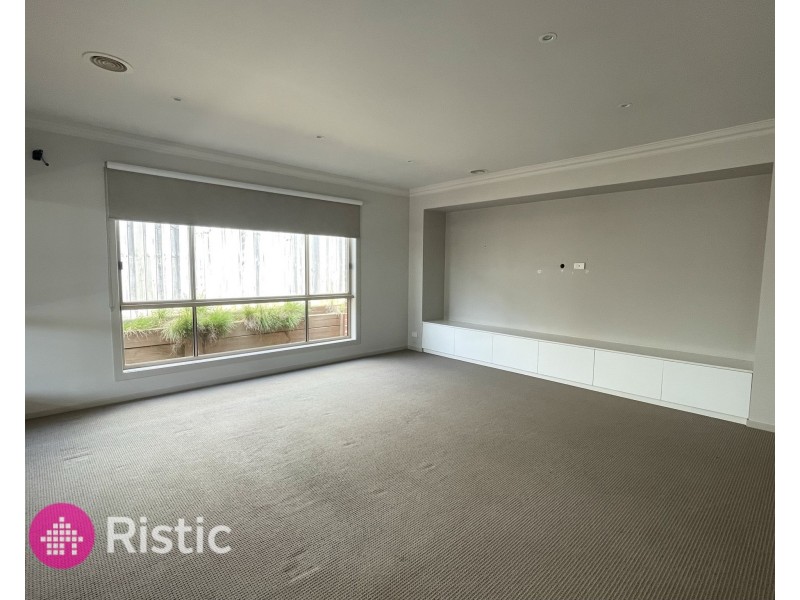 14 Breenview Place, Doreen VIC 3754