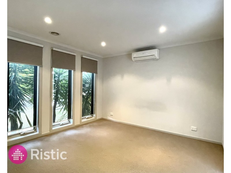 14 Breenview Place, Doreen VIC 3754