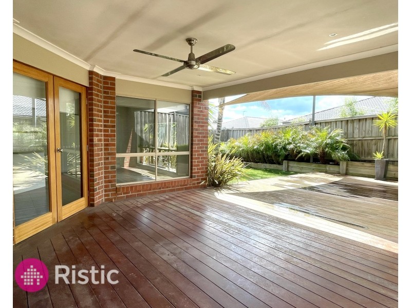 14 Breenview Place, Doreen VIC 3754