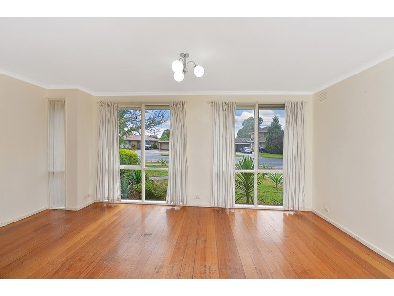 19 Greenbrook Drive, Epping VIC 3076