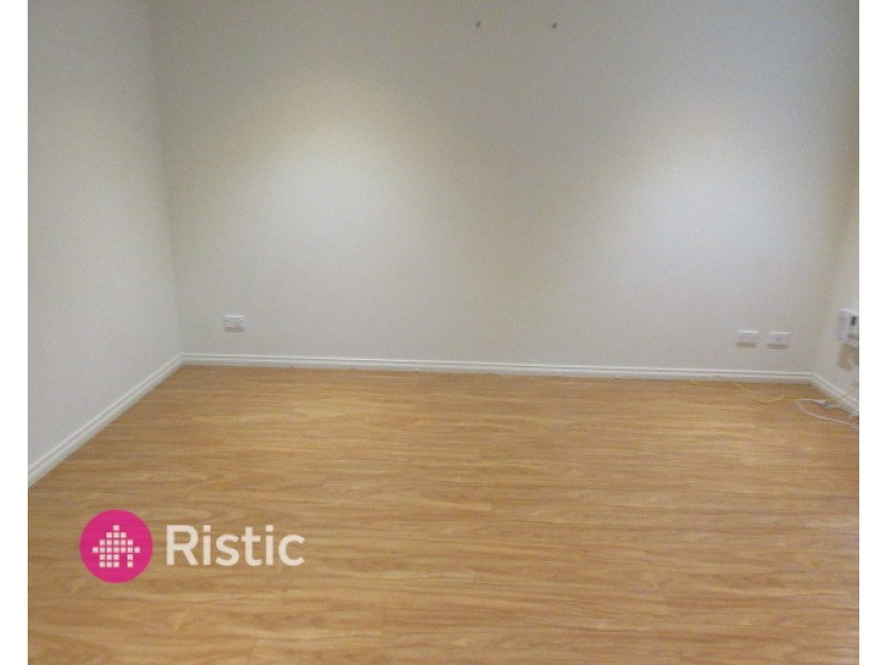 27 / 5 Delacombe Drive, Mill Park VIC 3082