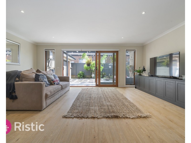 10 Etherington Drive, Mernda VIC 3754