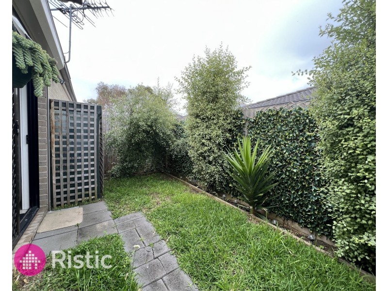 18/12 Kirkland Court, Epping VIC 3076