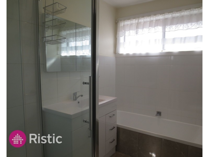 6 Brigette Court, Lalor VIC 3075