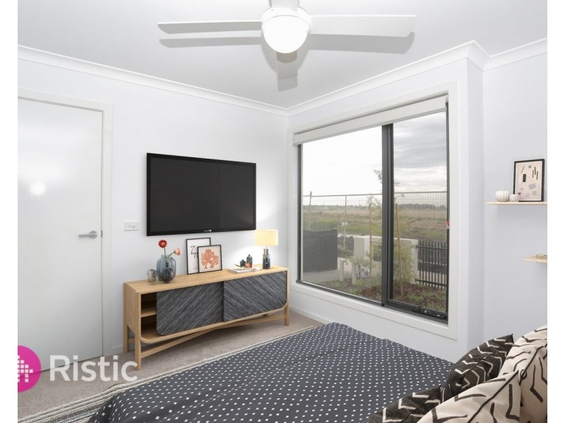 10 Catherine Walk, Wollert VIC 3750