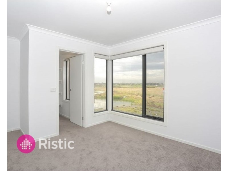 10 Catherine Walk, Wollert VIC 3750