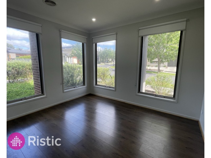 19 Portrait Way, Coburg North VIC 3058