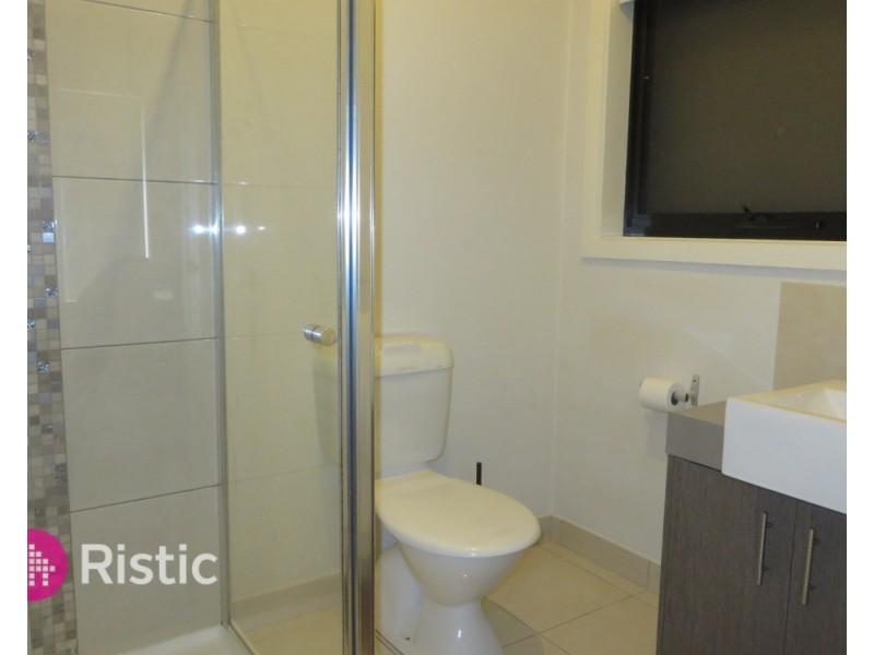 4 Persian Close, Epping VIC 3076