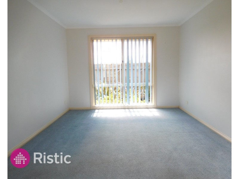2/4 Bean Court, Mill Park VIC 3082