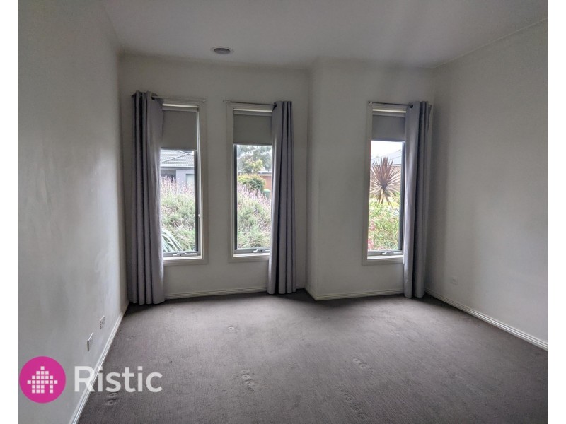 9 Strachan Rise, Mernda VIC 3754