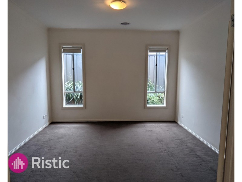 9 Strachan Rise, Mernda VIC 3754