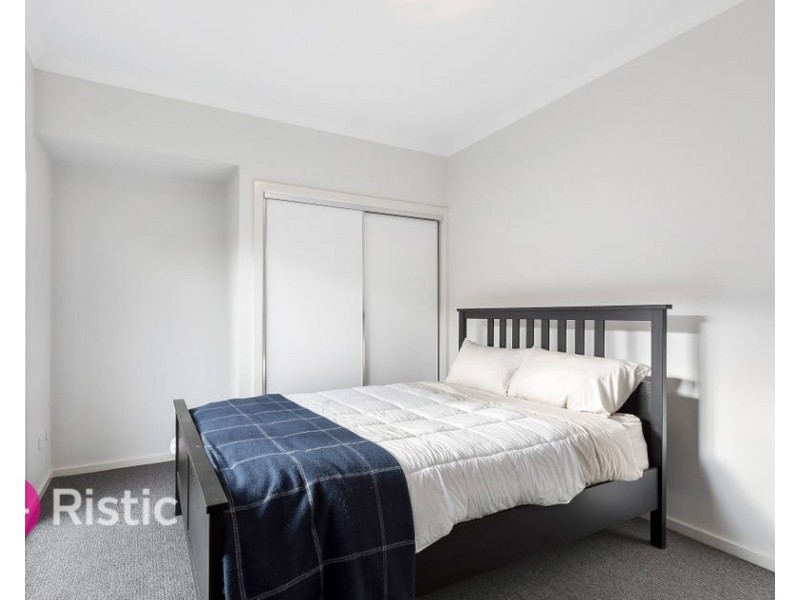 18F Houston Street, Epping VIC 3076