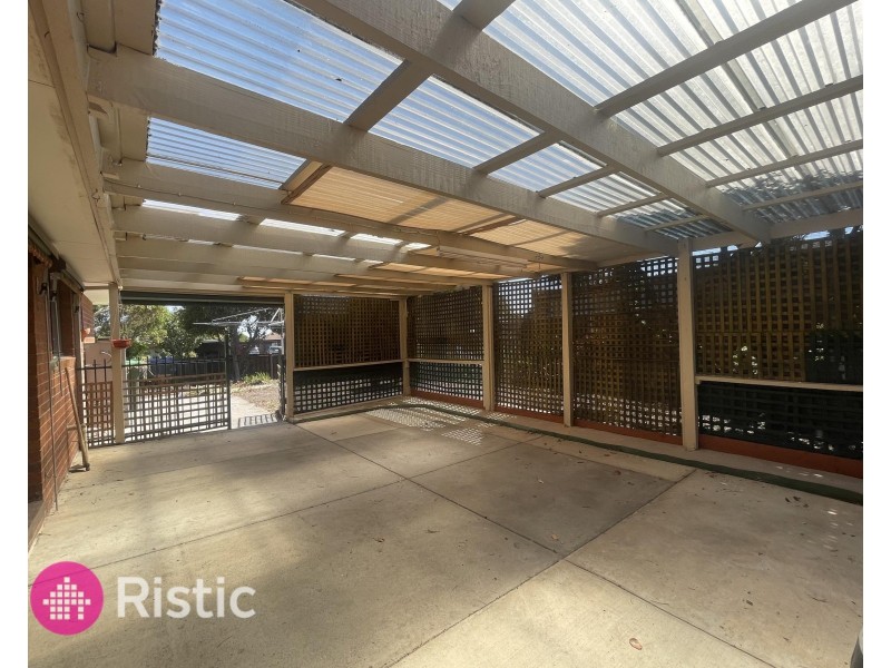 24 Kellaway Crescent, Mill Park VIC 3082