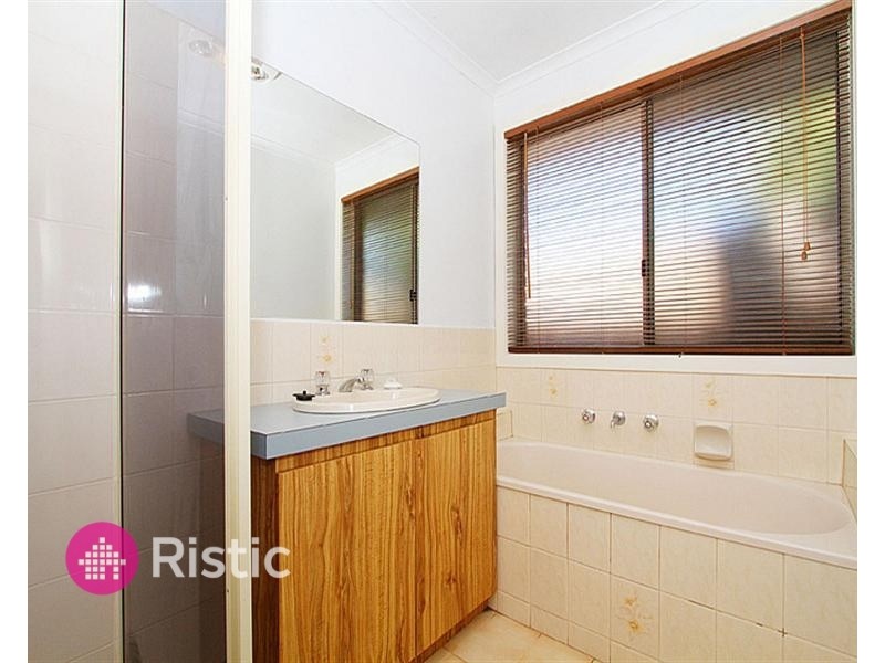 46 Pindari Avenue, Mill Park VIC 3082