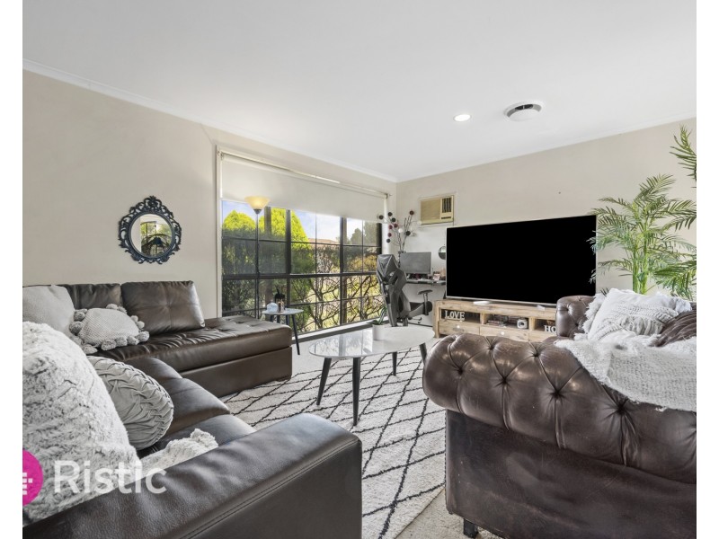 7 Monterey Court, Mill Park VIC 3082