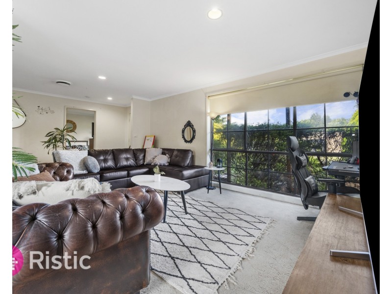 7 Monterey Court, Mill Park VIC 3082