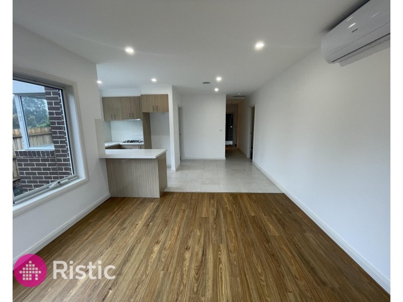 4/5 Tooth Court, Mill Park VIC 3082