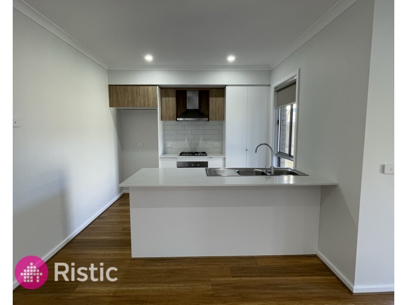 256 Toyon Road, Donnybrook VIC 3064