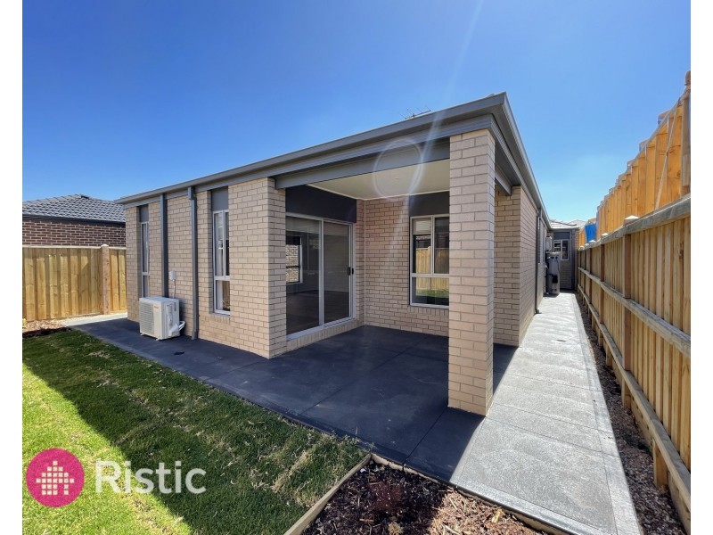 256 Toyon Road, Donnybrook VIC 3064