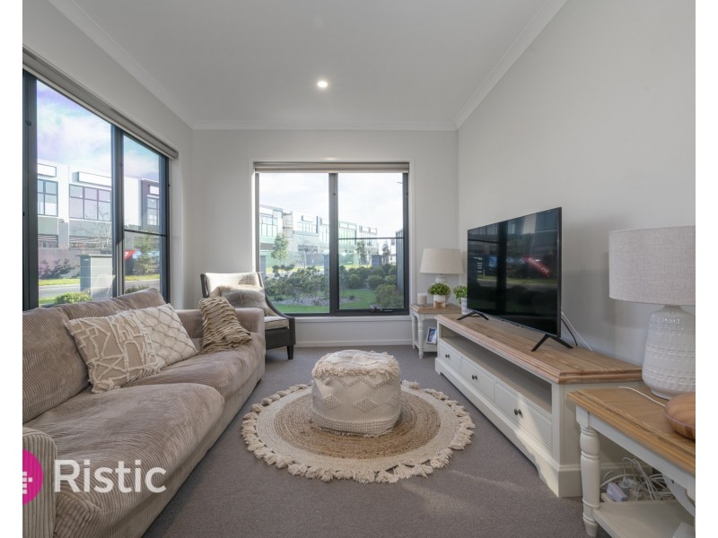 112 Highlander Drive, Craigieburn VIC 3064