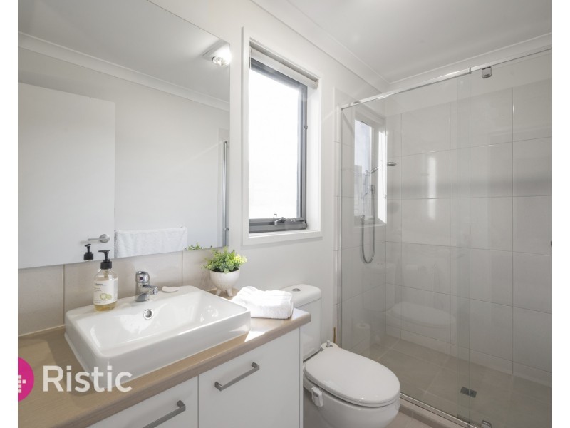 112 Highlander Drive, Craigieburn VIC 3064