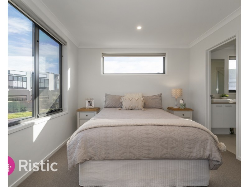 112 Highlander Drive, Craigieburn VIC 3064