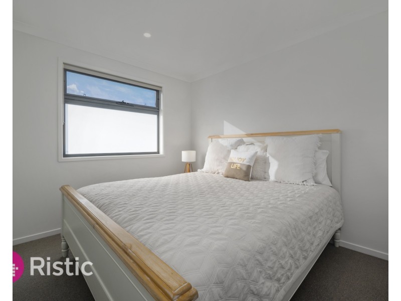 112 Highlander Drive, Craigieburn VIC 3064
