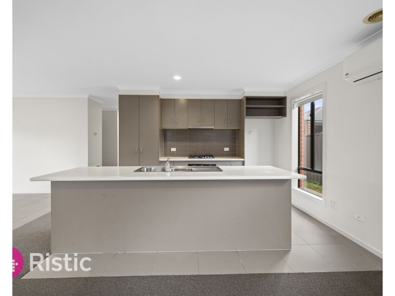 3 Kristini Place, Truganina VIC 3029