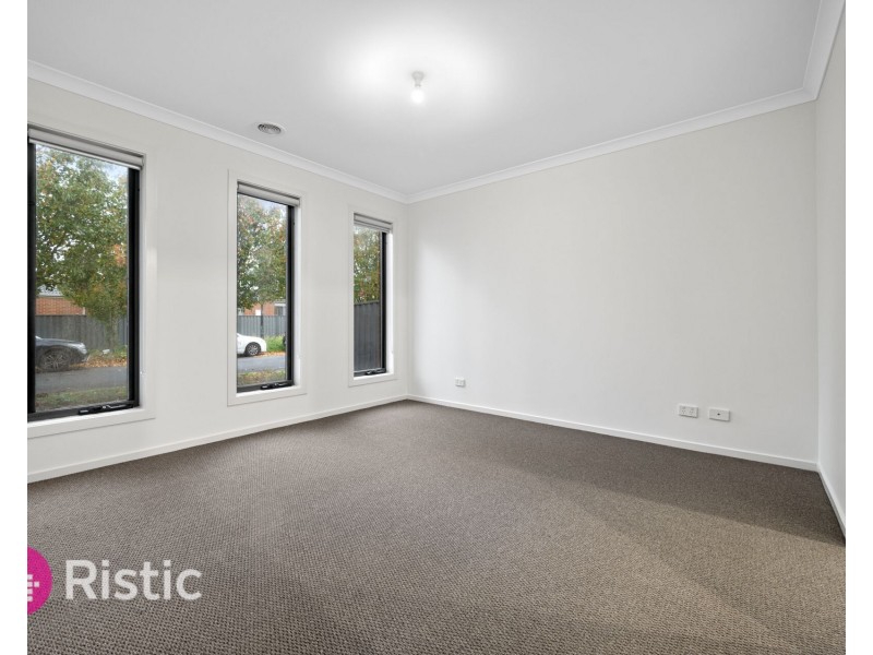 3 Kristini Place, Truganina VIC 3029