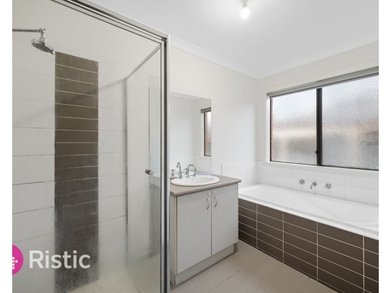 3 Kristini Place, Truganina VIC 3029