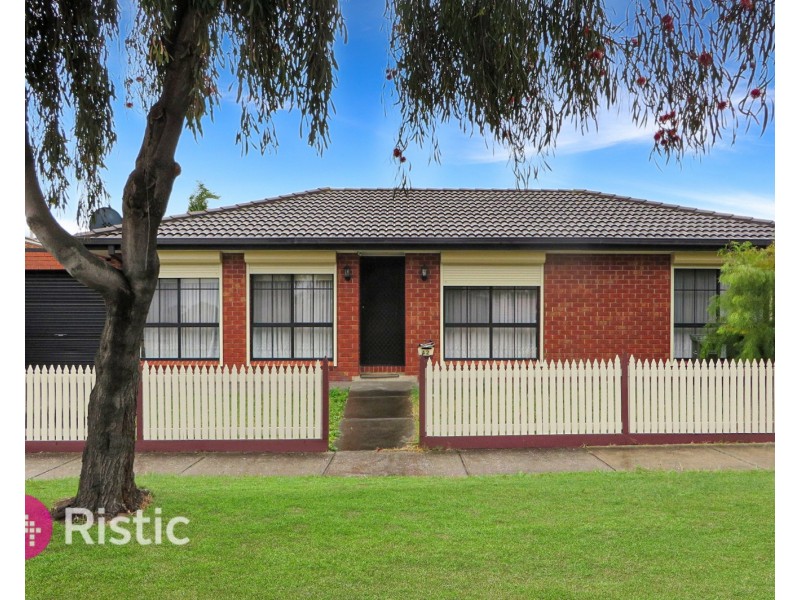 42 Appletree Drive, Mill Park VIC 3082